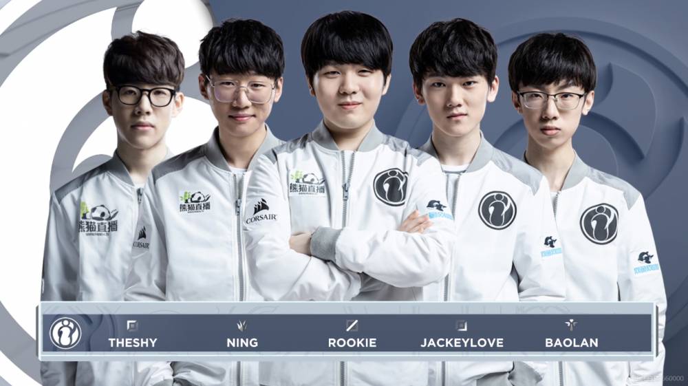 外线队友短 外线队友短