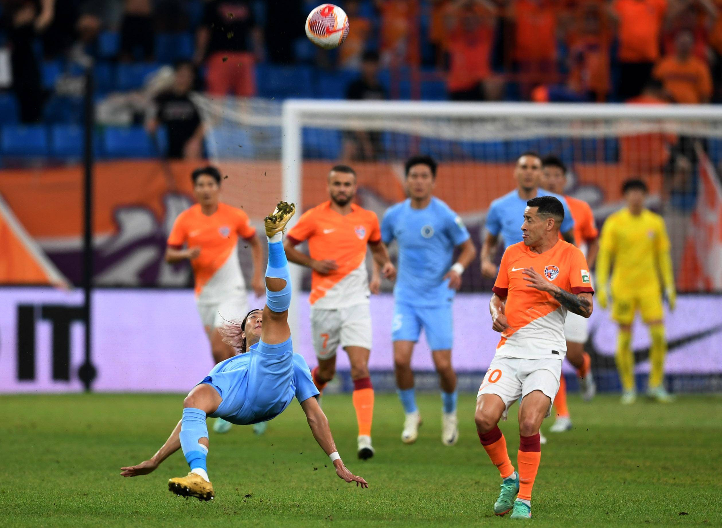 与梅西峰值 与梅西峰值